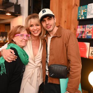 Marcela Citterio Instagram - Qué noche TAN especial vivimos en @falenalibros !! @theorlandobooks y el lanzamiento de "Tanto Amor" de @chiarafranciac .Agradecidos con @jprandi por ser la anfitriona perfecta!

A todos los que nos acompañaron, gracias por ser parte de este viaje emocionante.

Sigamos celebrando la magia de las palabras y las conexiones que trascienden. 

¡Hacia más noches memorables como esta!