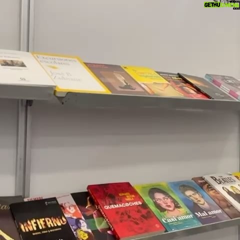 Marcela Citterio - 204 Likes - ¡Viviendo la magia en la Feria del Libro de Guadalajara! Nuestra CEO, Marcela Citterio, está brillando en uno de los eventos literarios más importantes, representando con pasión a The Orlando Books. Cada día en la feria es una celebración de la literatura, el arte y el encuentro de culturas.
Un especial agradecimiento a la Dirección de Asuntos Culturales de Argentina por abrirnos las puertas a esta increíble oportunidad. 🌍💫
La literatura nos une, nos inspira y nos transforma. ¡Sigamos leyendo, sigamos soñando! 📖❤️
#TheOrlandoBooks #FILGuadalajara #LiteraturaLatinoamericana #CulturaArgentina”