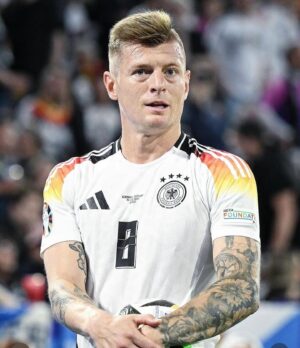Marcell Darwin Instagram - Sad but its okay, Good Game and Come Back Stronger 
Thank you legend🫡🫡🫡 
.
Selamat untuk Spain dan France yang telah melaju ke babak semi final 🙏🏽🙏🏽