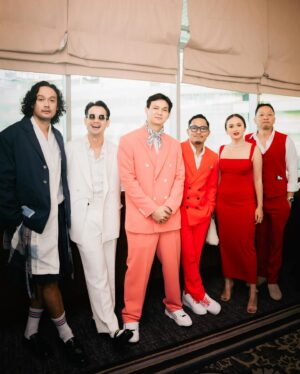 Marcell Darwin Instagram - We are Back !!!!! 
Suami suami Masa Kini 3 
Hanya di @vidiodotcom 
.
Suit by @dikha_sigit 
📸 by @armanfebryan @snap.nuel