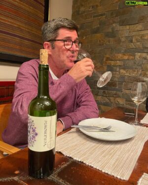 Marcelo Comparini Instagram - Nada mejor que un invernal almuerzo familiar (nadie más quiso aparecer, juro que no estoy solo) @vinedosveramonte