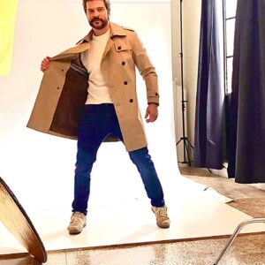 Marcelo Córdoba Instagram - #sabado de shooting con el gran @ricardo.rsls la #maquillista estrella @naara_andrade_makeup y el gran @artur_calleja en #styling y parte de @yconik en control remoto el master @gmolezama 😂👏🏻 ahh, sin la fabulosa ropa de @mango @elpalaciodehierro no hubiera habido shooting 🤯 #style #fashion #menstyle #mango #elpalaciodehierro