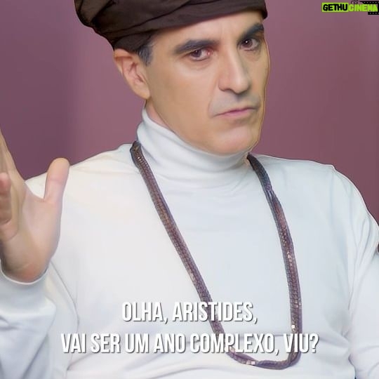 Marcelo Laham - 4.4K Likes - PREVISÕES 2024 - PARTE 01
Virada de ano é hora de aparecerem os videntes e os profetas nos programas de TV sempre com suas previsões para o ano que se inicia. Gente que erra, gente que acerta e claro, uma infinidade de picaretas ganhando os holofotes. Pai Bilinho apareceu aqui no Embrulha pra deixar a sua marca.
@marcelolaham
@willians.mezzacapa
@mauricio_de_barros
@cherevek
@fluchs
@macestudio
@oembrulhapraviagem
@ernando_tiago
#embrulhapraviagem #anonovo #2024 #comedia #humor #vidente #previsões2024 #previsões