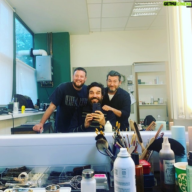 Marcin Dorociński - 3K Likes - Oto tak powstała charakteryzacja Jarosława Mądrego w serialu @netflixvalhalla. Było wesoło i jak zawsze - w dobrym towarzystwie. Efekty naszej pracy już 12.01.2023!
Dobrej soboty,
Wasz M.