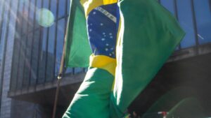 Marco Antônio Costa Instagram - 🇧🇷AVANTE! Esta foi a primeira de muitas manifestações organizadas pelo Movimento Liberdade. Continuaremos lutando por um Brasil mais livre e justo. Obrigado a todos que compareceram e exerceram o papel de cidadão. Contem comigo sempre!