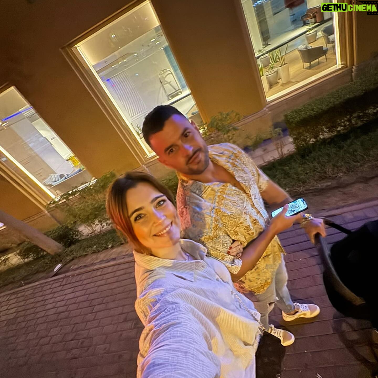 Marco Costa - 12.5K Likes - Feliz dia dos Namorados meu amor!
Love you @carolinamnpinto