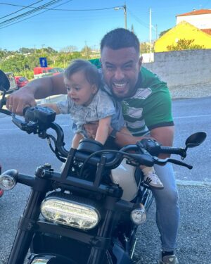 Marco Costa Instagram - Pai de Menina Sim💚, mas a menina acompanha o Pai em tudo🙈🔥