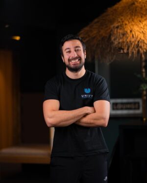 Marco Elsafadi Instagram - @unify_norge  har mange gode forbilder blant våre ungdommer. På høsten i 2020 sertifiserte vi 15 gutter til Juniorledere. Og så fort samfunnet åpner opp for det, skal vi sertifisere ferdig 9 jenter også. Vårt slagord er «for ungdom - med ungdom», og vi gleder oss til å se disse 
forbildene i aksjon. 

#bestsammen #forbilder

for mer info👇🏽

www.marco.no

📸 @gventertainment_