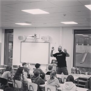 Marco Elsafadi Instagram - Det er noe magisk med å ha dialog med ungdom. Deres ærlighet og deres evne til å se verden uten filter, er befriende. Kjære ungdom; takk for inspirasjonen. 🙏🏽❤️❤️

#inspirasjon #fremtiden #bestsammen

www.marco.no 

🎬👇🏽
GV Entertainment