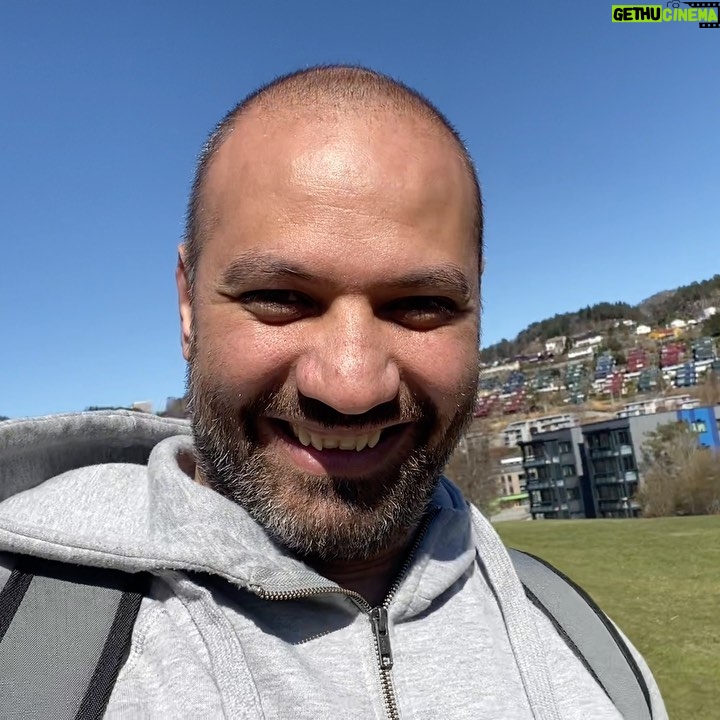 Marco Elsafadi - 271 Likes - Hver søndag kan du bli med meg på Frisbeegolf i Lynghaugparken i Bergen. Storkoste oss i dag også... Last ned appen Fitlife helt gratis, og meld deg på masse morsomme aktiviteter. Bli med og beveg Norge.