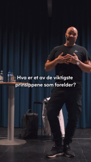 Marco Elsafadi Instagram - Det er lett å gå i denne fella, fordi foreldre vil det beste for barna sine.

Men det beste for barna er at de trenger å lære av egne valg og egne tabber. Brems deg selv når du blir for mye leder, og bli heller en god veileder i barnas liv.

#norge #barn #relasjoner
