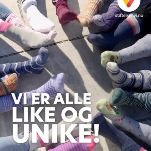 Marco Elsafadi Instagram - Jeg er stolt ambassadør for @stiftelsenvi, som jobber for å gi mennesker med funksjonsnedsettelse et bedre liv.

På søndag er den internasjonale dagen for Downs syndrom. Jeg støtter kampanjen for et samfunn med plass til alle! 🙏🏽❤️

Bli med du også og støtt mangfold ved å gå med ulike sokker 21. mars!🤩🧦 

#Rockesokk #mangfold #unike #viambassadør #bestsammen