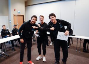 Marco Elsafadi Instagram - Her er UNIFY-laget som bistår ungdom daglig. 💪🏽❤️ Jeg gleder meg til nye, spennende eventyr med dere i 2021 også. 🙏🏽❤️

@unify_norge 
@jonasbaltzersenhalmrast 
@soufiane.hamoud
@walid_sharif_ 
@darvanamedi 
@brightymusic 

For mer info
www.marco.no

🎬 @gventertainment_