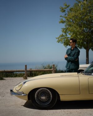 Marco Ferri Instagram - What’s your all-time favorite car? ✍🏻 👀 I read your comments. This Jaguar E-type is on my top 3 now! 

#Jaguar #Etype #ClassicCars #VeuveCliquot #cotedazur