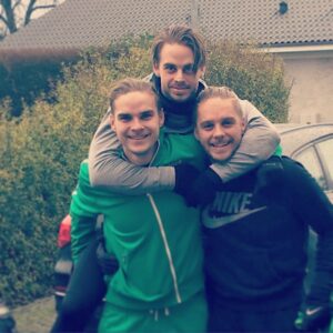 Marco Ilsø Instagram - Happy new year! 🎆 @kenilso @nick_ilso