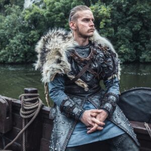 Marco Ilsø Instagram - Hvitserk looking forward to next season 📸@alexhoeghandersen