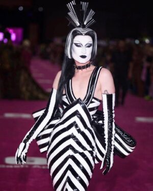 Marco Marco Instagram - Need NEW LOOKS for the NEW YEAR⁉️ Expertly curated costume rentals are available now📍 @thearchivehollywood