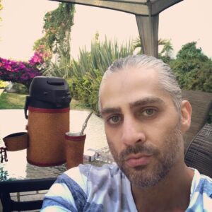 Marco Méndez Instagram - Primer día del mes !! Relax !! Bendiciones 😉