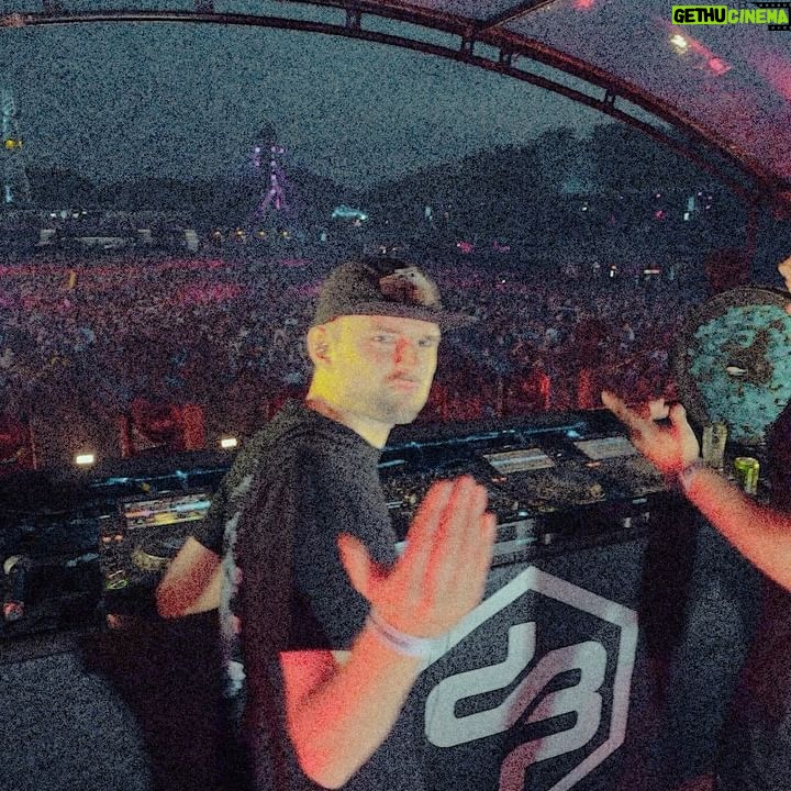 Marco Spronk - 4.2K Likes - man decibel this year was absolutely incredible. thanks everyone for rocking out 🤘🏻 def one of the best. swipe for some viddys.
s/o to @devinwildnl @aversiondj_ and @officialb2s
#hardstyle