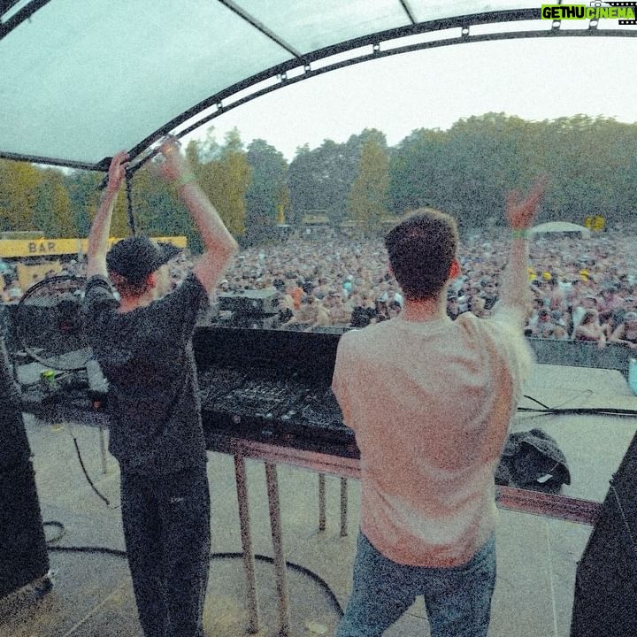 Marco Spronk - 4.2K Likes - man decibel this year was absolutely incredible. thanks everyone for rocking out 🤘🏻 def one of the best. swipe for some viddys.
s/o to @devinwildnl @aversiondj_ and @officialb2s
#hardstyle