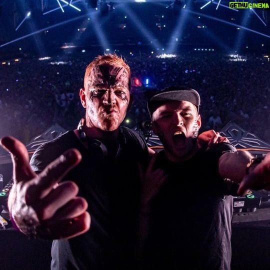 Marco Spronk - 4.1K Likes - 𝟯𝟬 𝗠𝗜𝗟𝗟𝗜𝗢𝗡 𝗦𝗧𝗥𝗘𝗔𝗠𝗦 𝗙𝗢𝗥 𝗠𝗬 𝗕𝗘𝗔𝗨𝗧𝗜𝗙𝗨𝗟 𝗙𝗔𝗡𝗧𝗔𝗦𝗬 🤍🙏🏻 How about a follow up?