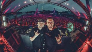 Marco Spronk Instagram - revolution is out now.

rate the first ever phuture noize x aversion 1/10⁉️

available now on all platforms.

#hardstyle