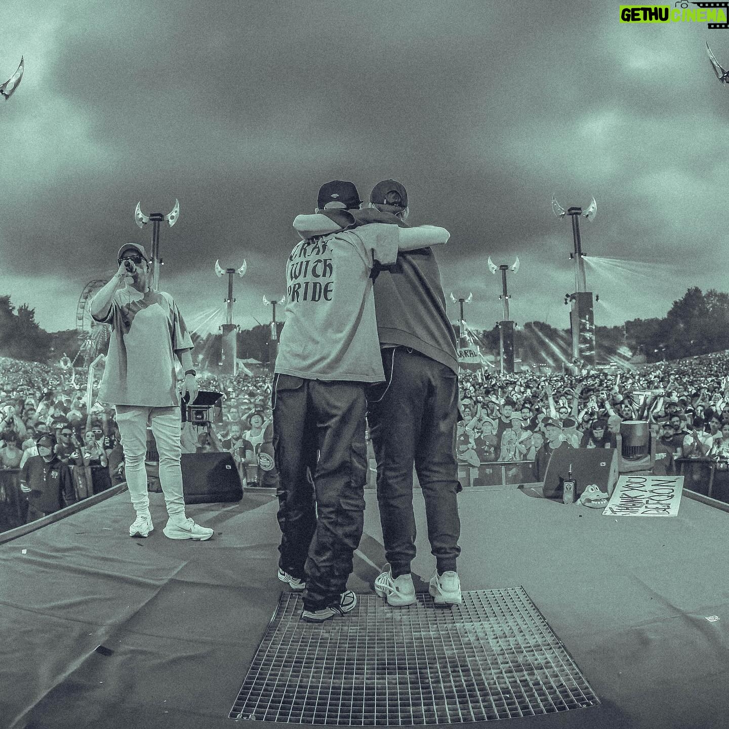 Marco Spronk - 6.5K Likes - defqon.1 legends. so grateful to be able to do this in my life. thank you guys for always supporting me. ❤️🤘🏻 @devinwildnl and me had an amazing time and had such a hard time selecting all the tracks for this set but i really hope you guys enjoyed it. thanks again and big big love to @devinwildnl and @defqon1
#hardstyle
