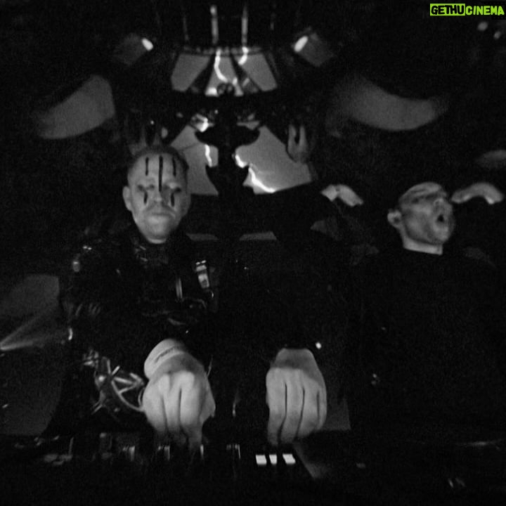 Marco Spronk - 3.9K Likes - HERE ARE YOUR VISIONARIES, LEADING THE WAY TO TRUE ENLIGHTENMENT ✨
▫️ B-FRONT x PHUTURE NOIZE: THE ENLIGHTENMENT
▫️ B-FRONT
▫️ PHUTURE NOIZE
▫️ RAN-D b2b ADARO
▫️ AVERSION
▫️ DEVIN WILD
▫️ GALACTIXX b2b UDEX
▫️ HARD DRIVER
▫️ REJECTA
▫️ S1NGULAR b2b JONES
▫️ MC DV8
24/02/2024 | 14:00 > 00:00 | 013 TILBURG
GET YOUR TICKETS NOW (OVER 80% SOLD)
THE-ENLIGHTENMENT.LIVE > LINK IN BIO