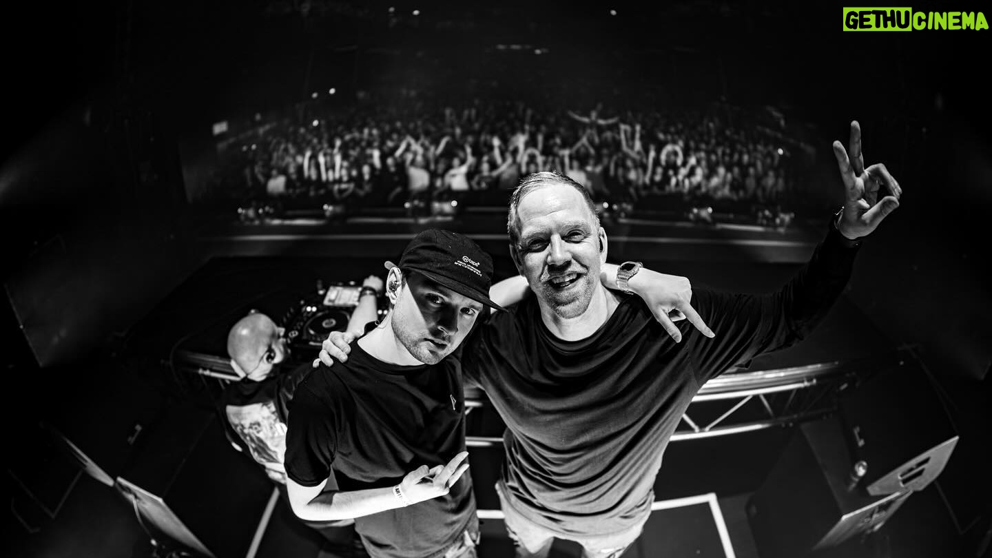 Marco Spronk - 4K Likes - SURPRISE - THE ENLIGHTENMENT - THE SINGLE - OUT TOMORROW.
THE PREMIERE OF OUR NEW SHOW WAS HUGE. THANK YOU SO MUCH FOR ROCKING OUT TO US. WE CAN’T WAIT TO SHOW YOU EVERYTHING.
#hardstyle #enlightenment
