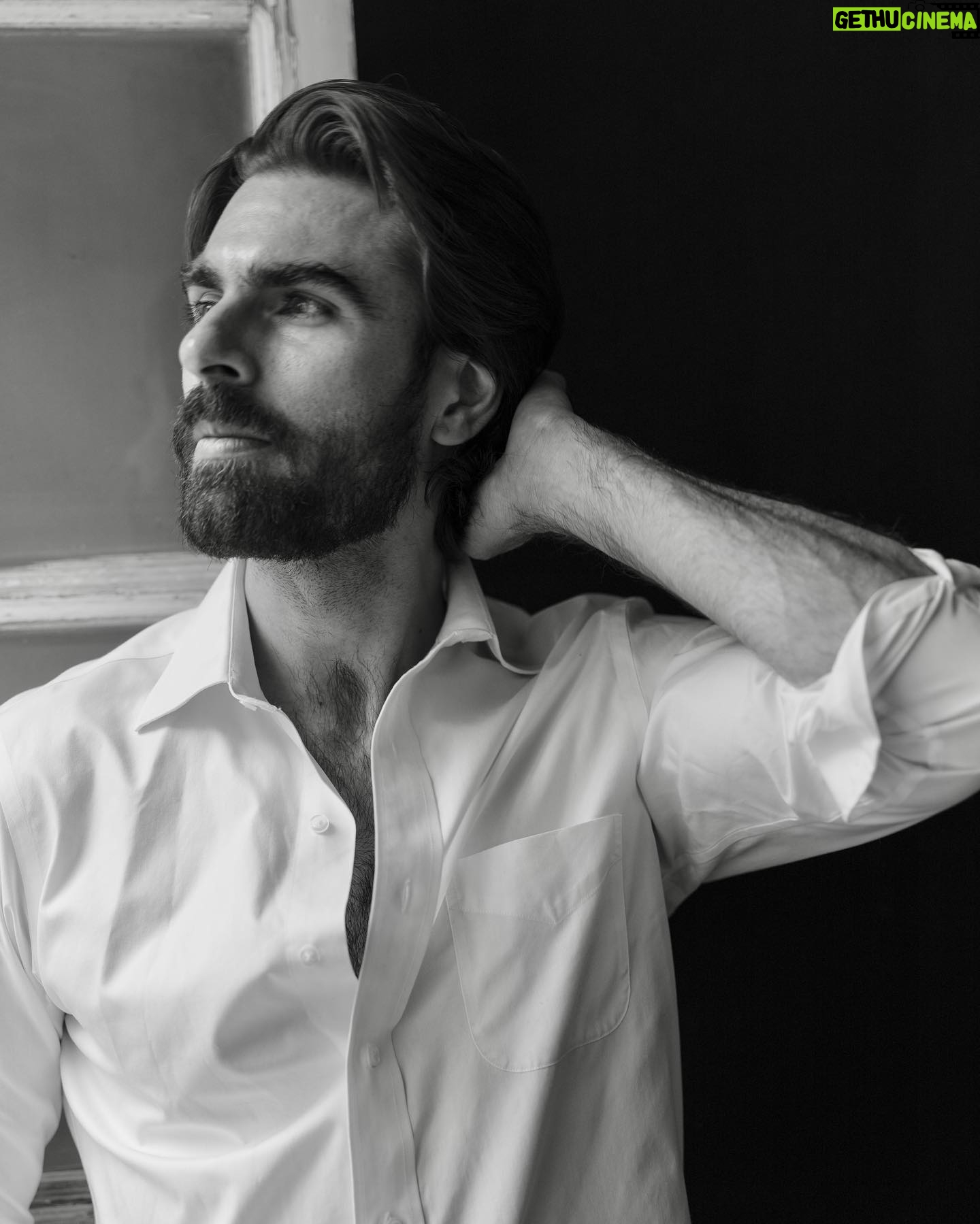 Marco Tostado - 3 Likes - Retrato por @rafaelluhrs