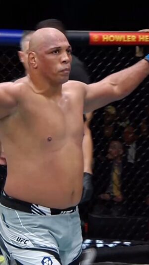 Marcos Rogério de Lima Instagram - Para entrar no clima do #UFC298, relembre a última vitória do @pezao011! 💥

Acompanhe o ‘Pezão’ e outros brasileiros em ação neste sábado (17).

⏰ Horários do evento:
Pré-show: 20h15 
Card Preliminar: 20h30
Card Principal: 23h59

📺💻📱Assista Ao Vivo no app UFC Fight Pass

#ufcbr #ufcfightpass