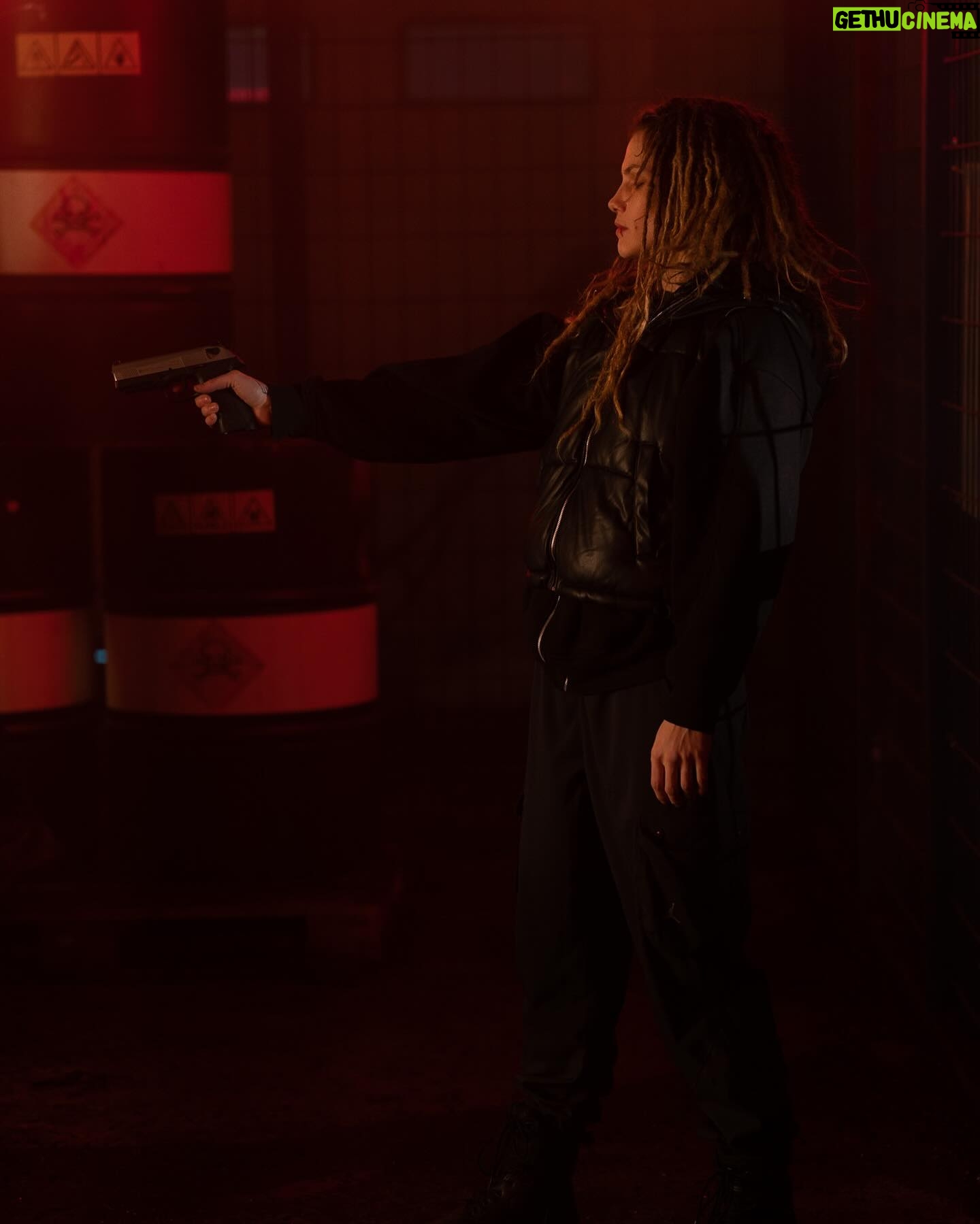 Margot Bancilhon - 3 Likes - Les 3 derniers épisodes de MACHINE sont ce soir à 20h55 sur Arte. Préparez vous pour la lutte finale ! La machine n’a pas encore finis de tourner ! 👊👊