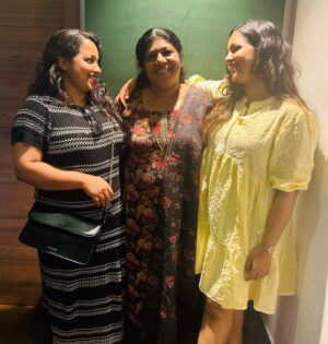 Margret Antony Instagram - Anniversary lunch with my world 🌎.
This day makes me realise how blessed I am ♥️♥️. 
@sobhanaantony @black_energy_92 @anthony_anu_ @praveenvnair @rose_mary02 @kevinkurisinkal