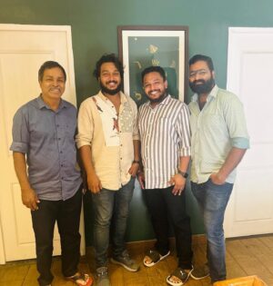 Margret Antony Instagram - Anniversary lunch with my world 🌎.
This day makes me realise how blessed I am ♥️♥️. 
@sobhanaantony @black_energy_92 @anthony_anu_ @praveenvnair @rose_mary02 @kevinkurisinkal