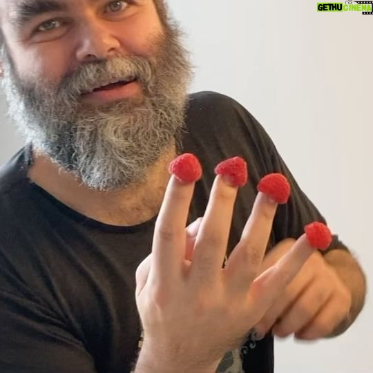 Maria Beraldo - 420 Likes - amanhã 4 de outubro @quartabe em Berlin no @km28berlin
marquem seus migues aqui
vai ser, estĆ” sendo, show āØ
Ćŗltimo vĆdeo Ć© ouro!