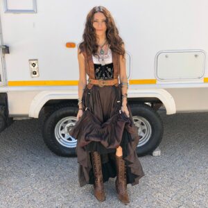 Maria-Elena Laas Instagram - Rosalita Vega’s outfits 😍 1878 Western Steampunk by the incredible Moira Meyer @moirameyer who designed all the costumes in Warrior
.
Makeup   blood @foxymoxy33 
Hair @sshairmakeup 
Makeup   Hair Design @amandarossmcd ❤️
