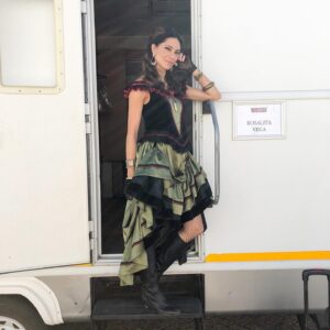 Maria-Elena Laas Instagram - Rosalita Vega’s outfits 😍 1878 Western Steampunk by the incredible Moira Meyer @moirameyer who designed all the costumes in Warrior
.
Makeup   blood @foxymoxy33 
Hair @sshairmakeup 
Makeup   Hair Design @amandarossmcd ❤️