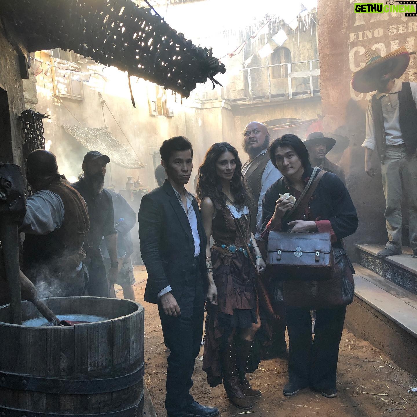 Maria-Elena Laas - 1.4K Likes - Warrior Season 2 Episode 6 goes to Mexico and gets quite bloody 🔪🔪🔪What a fun story and crew! Mucho amor to all and our director, writers, and producers @dustintringuyen @bradcalebkane @tropperj @therealshannonlee #warriormax #hbomax @brucelee
