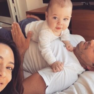 Maria-Elena Laas Instagram - I’m a chew toy and I love it 
@marciamartinez22 @mlaas 
#newaunt #nephew #titimari