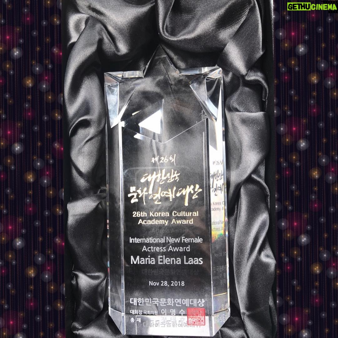 Maria-Elena Laas - 523 Likes - 이 한국 문화에 감사드립니다 academy award 나는 한국과 한국인을 사랑합니다 and @ivanabajic for accepting the award on my behalf 🤩
•
#kdrama #ktown #kindpeoplekimchi #인스타그램 #정사 #김치 #장학금 #셀카 #좋아요 #여배우 #배우 #장학금 #김치 #행복