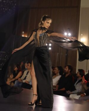 Maria Fernanda Rivero Instagram - 🖤• Top Model •🖤

Luciendo un hermoso vestido de @atelier_alicia_porras._ 

Un agradecimiento especial para @surisphotography_ por las hermosas fotografías 🤍

#missworld24