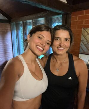 Maria Katarina Instagram - dia de sol, vôlei, piscina e mamãe ❤️🏐🇧🇷