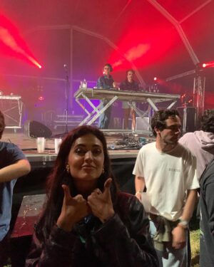 María Lamela Instagram - @trasanfest recap🤠con bonus track de sorteo en Corvite   saíu voando a sombrilla ⛱️⛱️