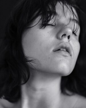 Maria Matsel Instagram - «Приходится попотеть, чтобы достичь совершенства, но минутное совершенство оправдывает все усилия».

Чак Паланик «Бойцовский клуб»