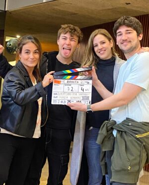 María Molins Instagram - Estamos rodando! 
“BONITA” es la historia de una profesora de universidad víctima de acoso violento verbal por parte de un joven al que no conoce..

🎥🎥🎥🎥🎥🎥🎥🎥🎥🎥🎥🎥🎥

“BONITA” és la història d’una mestra d’universitat víctima d’assetjament violent verbal per part d’un jove desconegut..

#rodando #shutting #📹 #🎥 #cortometraje #curtmetratge @aveceshablosola @evasantanalopez @albert_carbo_ @silendumfilms @upfbarcelona @marti_cordero @marticordero.news @vert.david @laiamaiden #shortfilm #bonita #granequipo