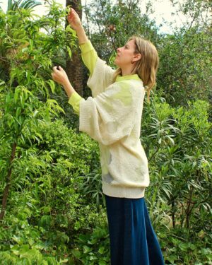 María Molins Instagram - Stefanel ha vuelto Barcelona!!

Me encanta esta marca de ropa italiana 💕 (tengo debilidad por la moda de este país) por su diseño trendy y porque cumple con requisitos imprescindibles para mí: hilos naturales, la sostenibilidad, un estilo actual y atemporal y una relación calidad/precio inmejorable 🔝👌

Se han instalado en Barcelona después de 10 años en la calle Francesc Pérez Cabrero 5 y tienen una ropa PRECIOSA!!!

@stefanel_barcelona 
genacasanovas
@stefanel_official 

Gràcies, Gracias , Grazie genacasanovas 🔝
📸 @corirauxa 

@casaitalianibcn @rcpolobarcelona @themomcollective.bcn @junohouseclub @clubbonasport @clubsdir @da_giorgio @ladeliteca 
#ropa #fashion #casual #urbanchic #sostenible #stefanel @laurapausini
