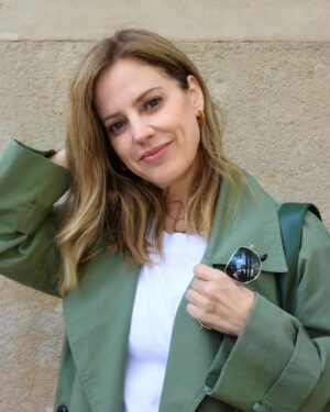 María Molins Instagram - Stefanel ha vuelto Barcelona!!

Me encanta esta marca de ropa italiana 💕 (tengo debilidad por la moda de este país) por su diseño trendy y porque cumple con requisitos imprescindibles para mí: hilos naturales, la sostenibilidad, un estilo actual y atemporal y una relación calidad/precio inmejorable 🔝👌

Se han instalado en Barcelona después de 10 años en la calle Francesc Pérez Cabrero 5 y tienen una ropa PRECIOSA!!!

@stefanel_barcelona 
genacasanovas
@stefanel_official 

Gràcies, Gracias , Grazie genacasanovas 🔝
📸 @corirauxa 

@casaitalianibcn @rcpolobarcelona @themomcollective.bcn @junohouseclub @clubbonasport @clubsdir @da_giorgio @ladeliteca 
#ropa #fashion #casual #urbanchic #sostenible #stefanel @laurapausini