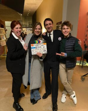 María Molins Instagram - Estamos rodando! 
“BONITA” es la historia de una profesora de universidad víctima de acoso violento verbal por parte de un joven al que no conoce..

🎥🎥🎥🎥🎥🎥🎥🎥🎥🎥🎥🎥🎥

“BONITA” és la història d’una mestra d’universitat víctima d’assetjament violent verbal per part d’un jove desconegut..

#rodando #shutting #📹 #🎥 #cortometraje #curtmetratge @aveceshablosola @evasantanalopez @albert_carbo_ @silendumfilms @upfbarcelona @marti_cordero @marticordero.news @vert.david @laiamaiden #shortfilm #bonita #granequipo
