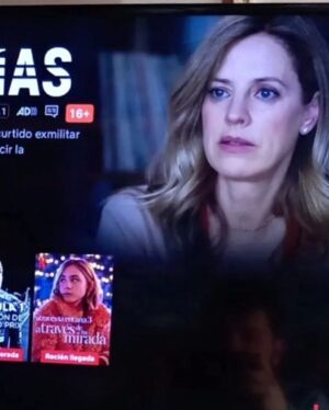 María Molins Instagram - Ya somos número 1 en varios países: España, Argentina, Uruguay… y número 5 en el mundo 🌍!!! Y subiendo 🔝
Es muy importante que nos creamos que la ficción que hacemos desde aquí, gusta. Porque nuestra industria da de comer a mucha gente y porque la televisión, el cine y la cultura que contamos interesa.
Gracias# por tantos mensajes que nos llegan! #jimanda 🫶

🎥🖥️🎥🖥️🎥🖥️🎥🖥️🎥🖥️🎥🖥️

Gràcies!! Estem en el top 5 mundial 🌍
És important creure en la nostra cultura, en la nostra ficció televisiva i cinematògrafica. No sempre ho hem fet i ara que ens obrim al món i que ens diuen que interessem, no hem d’oblidar que tenim una industria que dona de menjar a molta gent i que les històries que expliquem arriben.
Gràcies per tants missatges 🫶

🎥🖥️🎥🖥️🎥🖥️🎥🖥️🎥🖥️🎥🖥️🎥

“Wrong side of the tracks” is at the world top five!! 
Thanks for choosing us again!!
And for all the messages 🫶❤️

#entrevíaslaserie #wrongsideogthetracks @entrevias_tv @alea_media @david__bermejo @oriolferrerferrer @imercero @netflix @netflixlat @netflixes @netflixusa #tvseries #toptvseries #topnetflix #actress #actriu #actriz