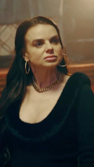 Maria Obretin Instagram - Sfidarea în fața tuturor e declarație de război directă.

#clanulserial #pacateleseplatesc #protv #voyo
